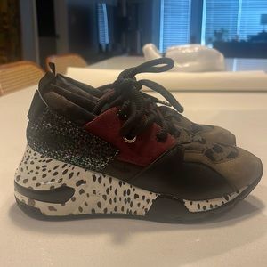 Steve Madden multicolor women’s sneakers size 5.5
